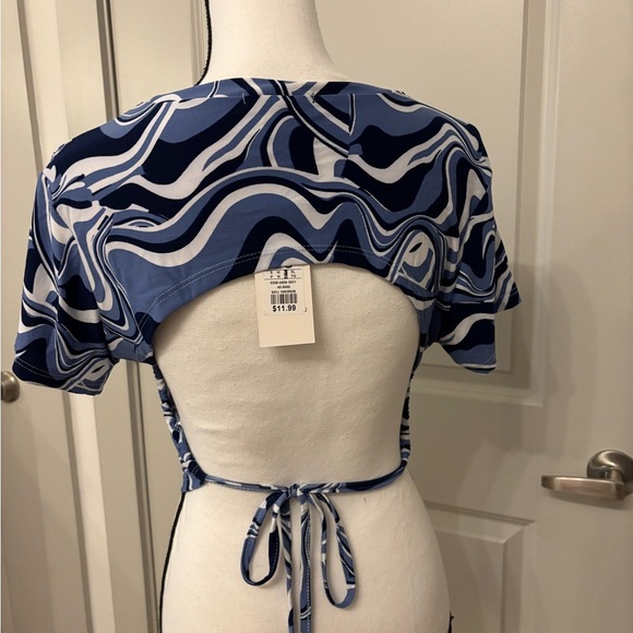 NWT blue swirl open back crop top blouse size L - Picture 11 of 12